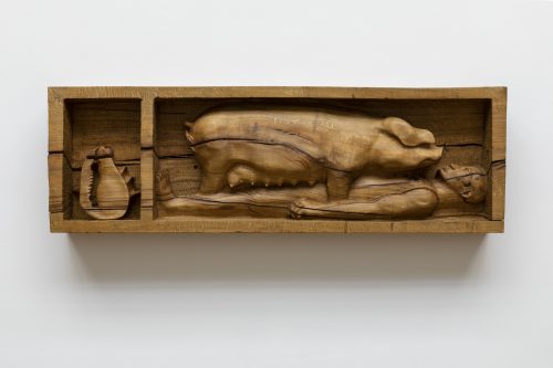 丹尼尔·杜瓦 & 格雷戈里·吉奎尔，Oak Relief with Man, Pig, and Shell，2018