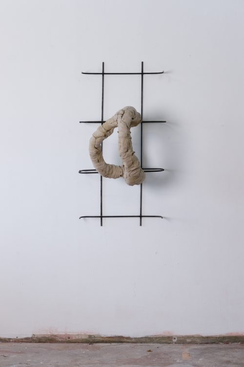 李美来，Horizontal Forms; clay head，2022